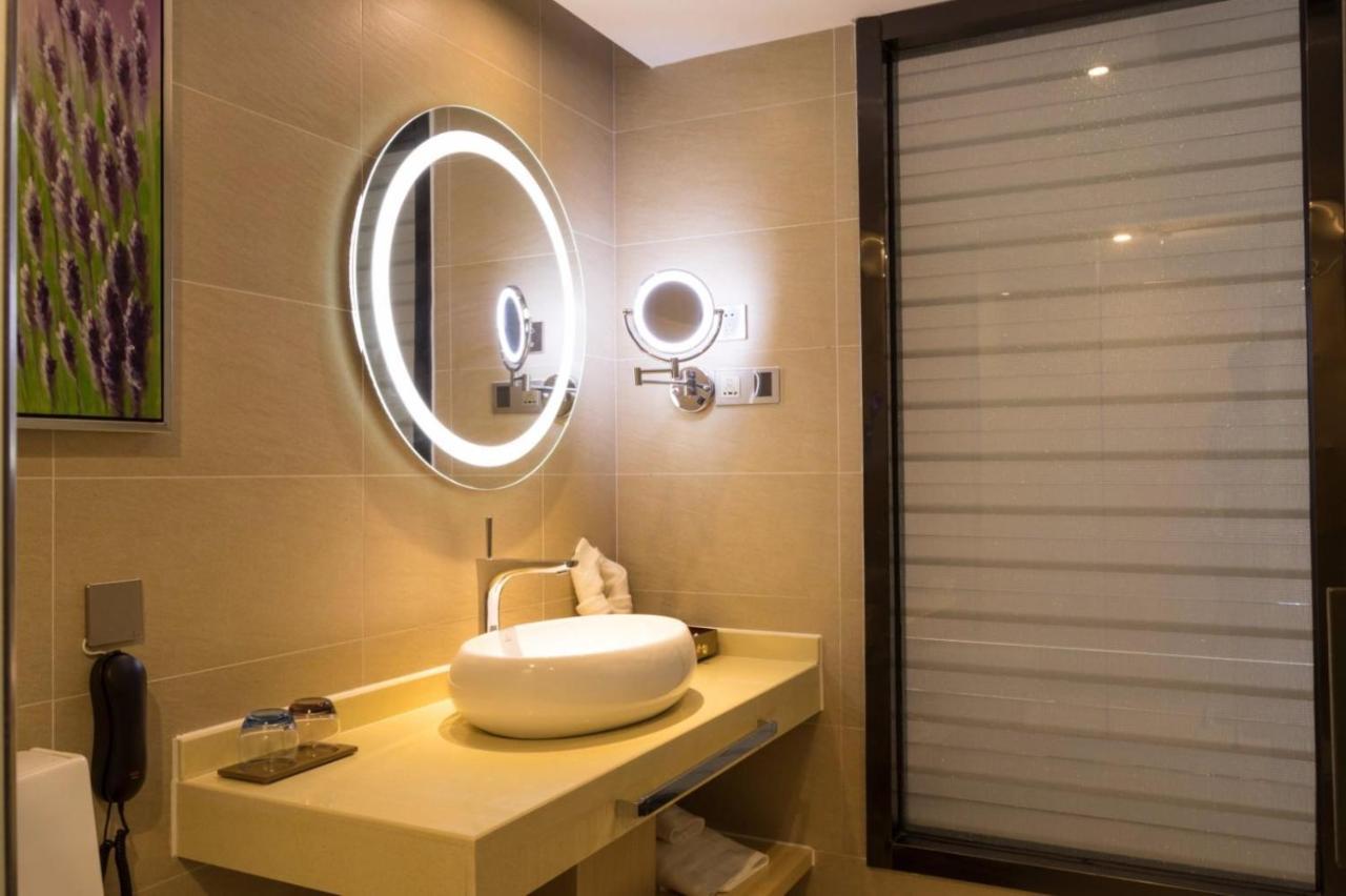 Lavande Hotel Luzhou Jiale Century City Εξωτερικό φωτογραφία